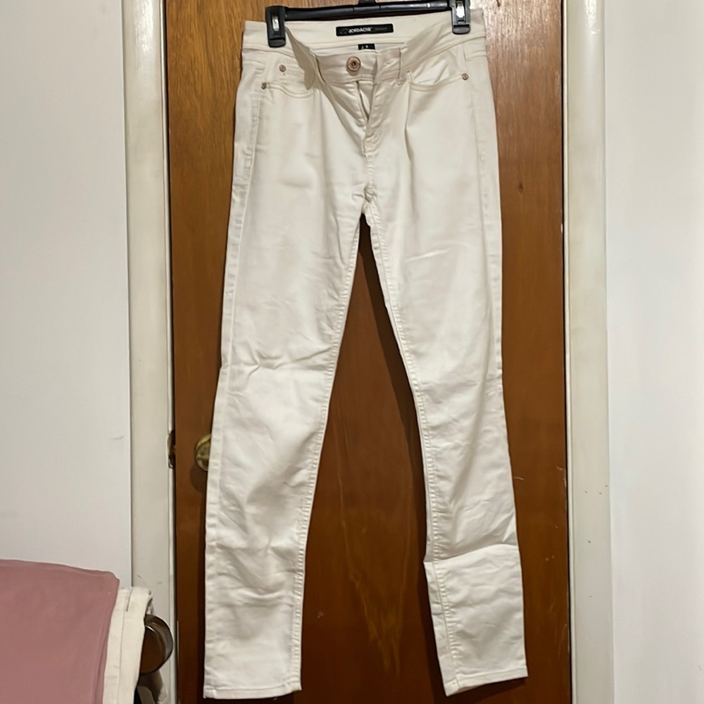 Women’s Jordache jeans winter white skinny